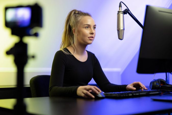 Bachelor-Digital-Marketing-Gaming-e-sports-scaled