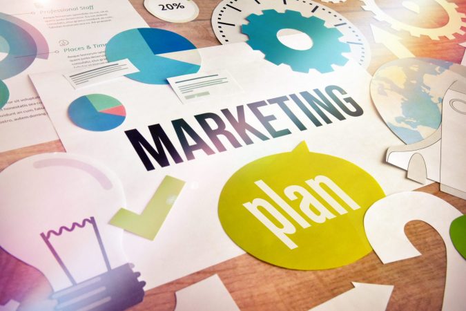 Graduate-Charge-de-Marketing-Digital-Charge-Marketing-scaled